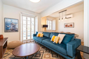 Pretty penthouse on a quiet st close to everything